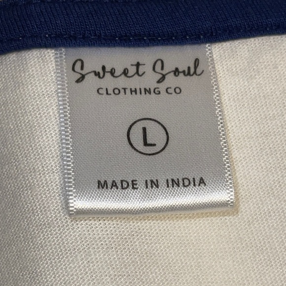 Faith Over Fear Off White T-Shirt - Picture 5 of 5